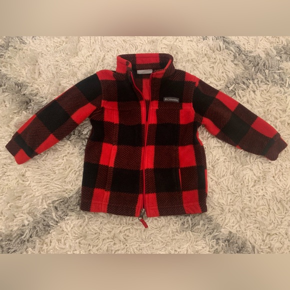 Columbia Sportswear. Size 18-24 months. Black & red. Front zipper & pockets - Picture 4 of 4
